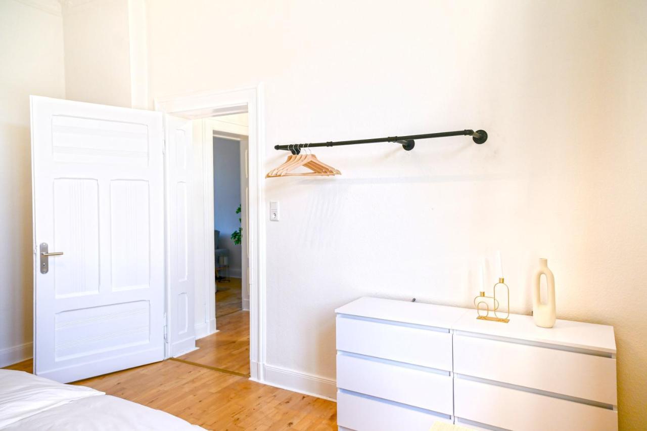 120Qm Denkmal Apartment In Krefeld Mit Stuck Und Balkon - Beuys Apartments - קרפלד מראה חיצוני תמונה