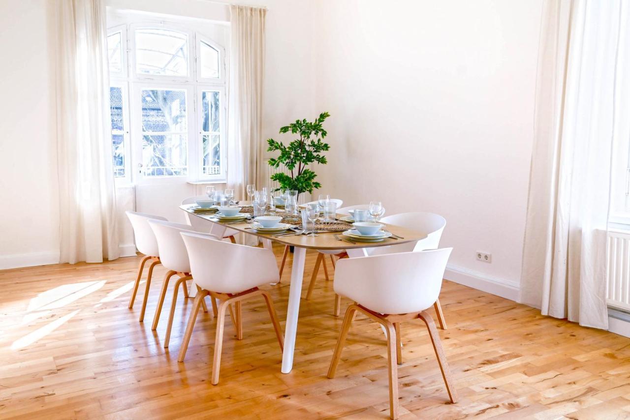 120Qm Denkmal Apartment In Krefeld Mit Stuck Und Balkon - Beuys Apartments - קרפלד מראה חיצוני תמונה