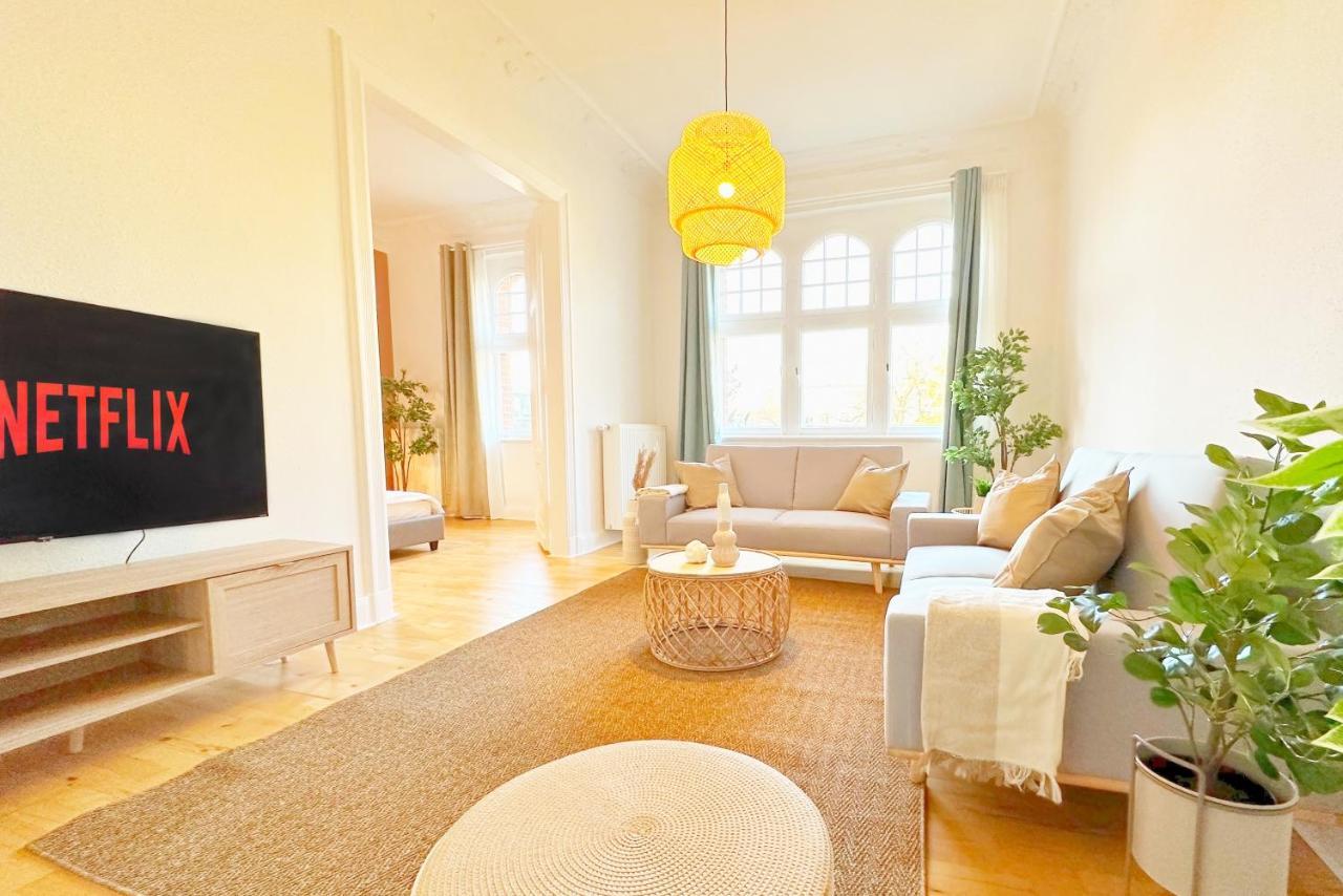 120Qm Denkmal Apartment In Krefeld Mit Stuck Und Balkon - Beuys Apartments - קרפלד מראה חיצוני תמונה
