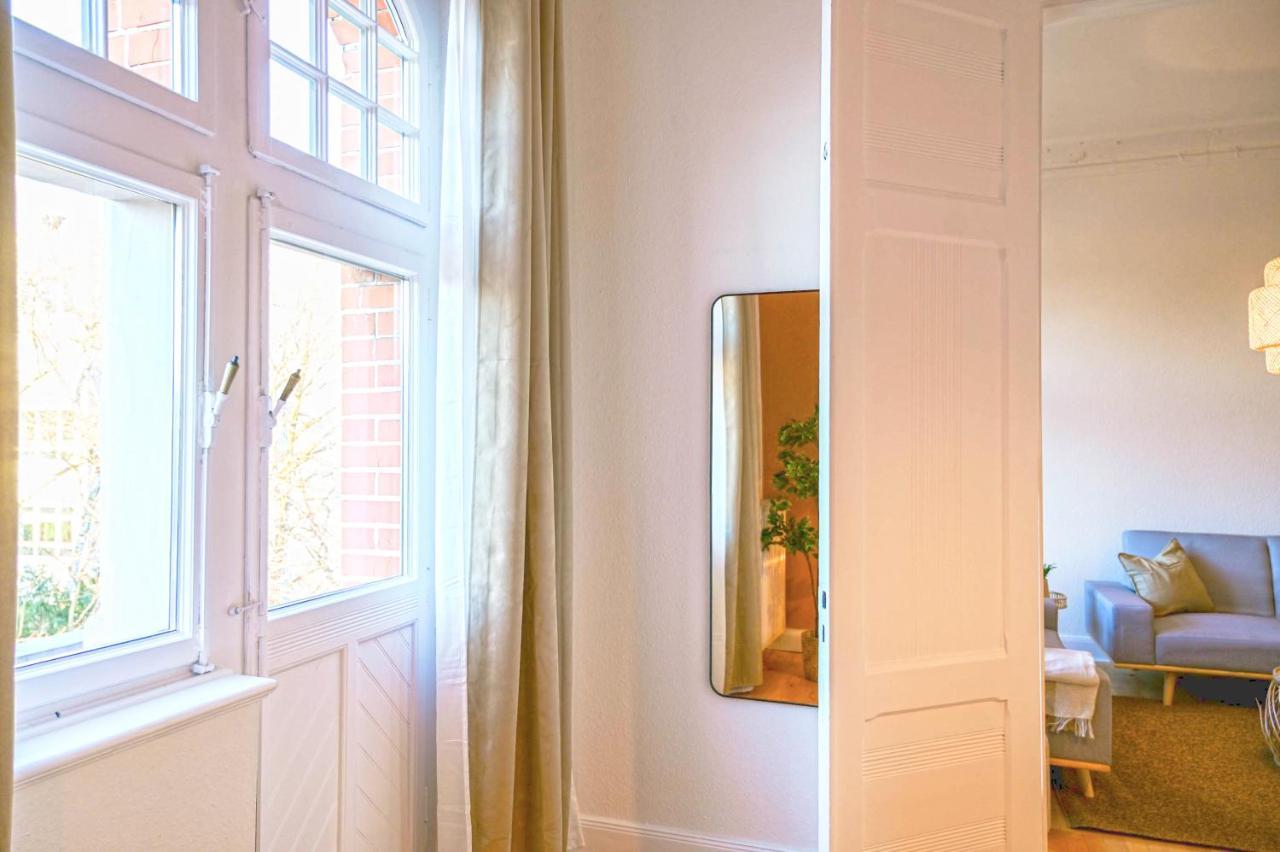 120Qm Denkmal Apartment In Krefeld Mit Stuck Und Balkon - Beuys Apartments - קרפלד מראה חיצוני תמונה
